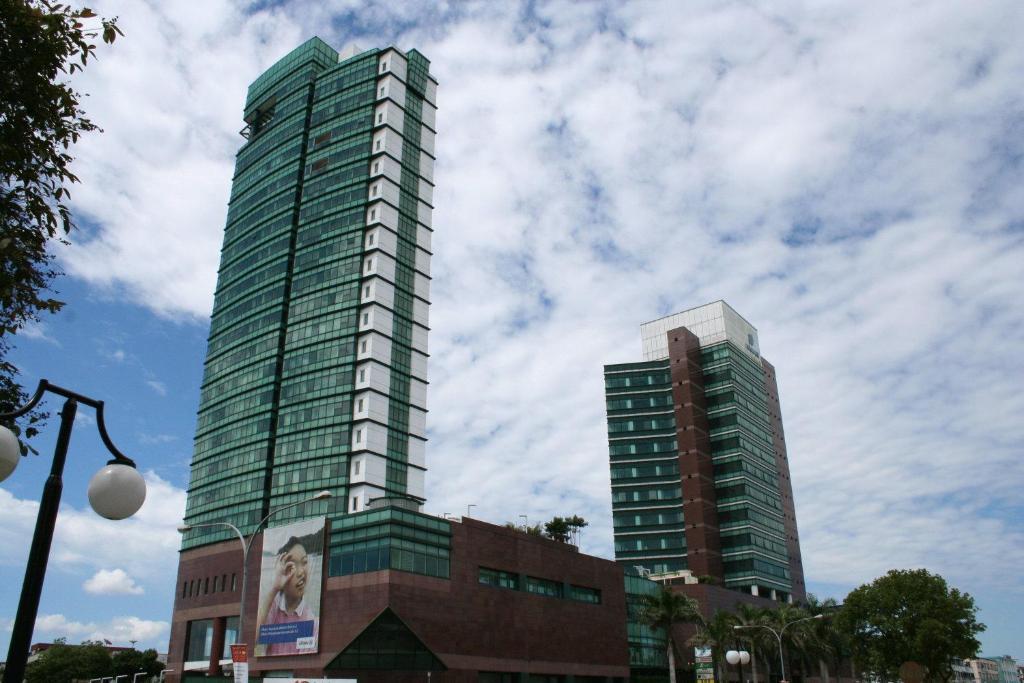 Hock Lee Hotel&Residences Kuching Exterior foto