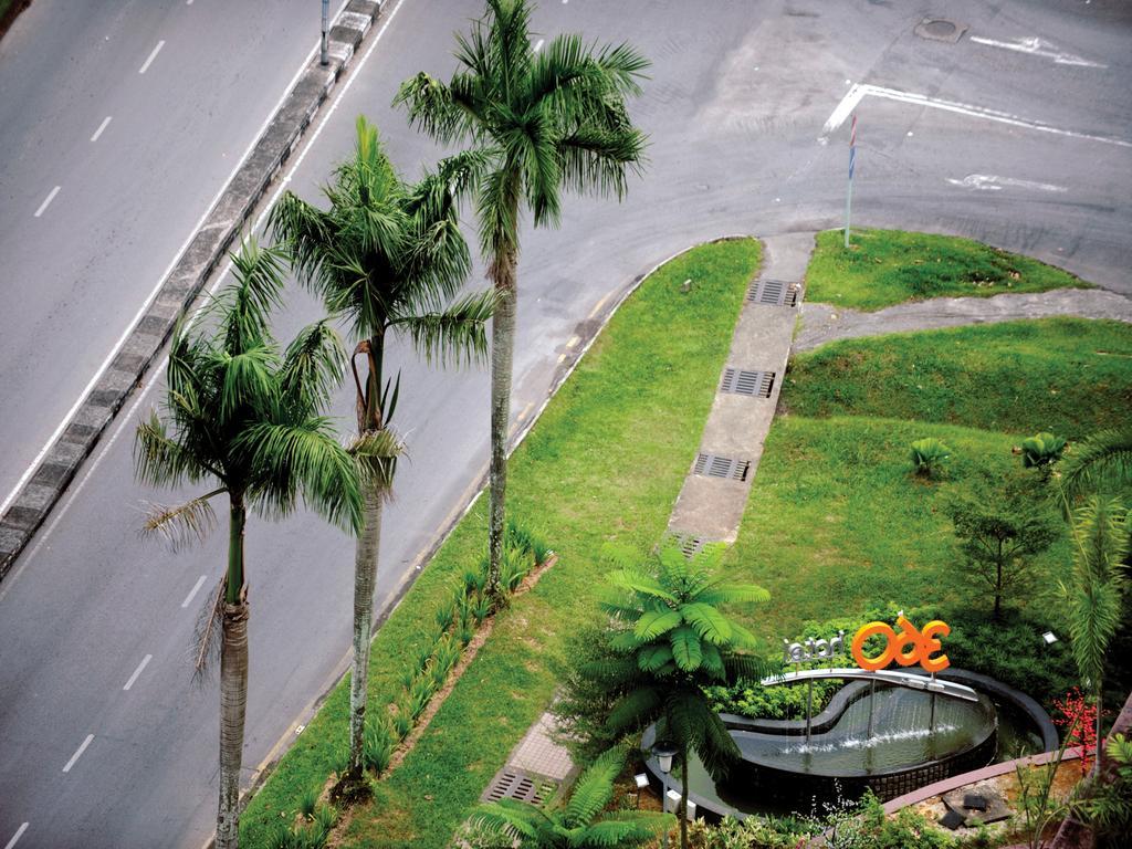 Hock Lee Hotel&Residences Kuching Exterior foto